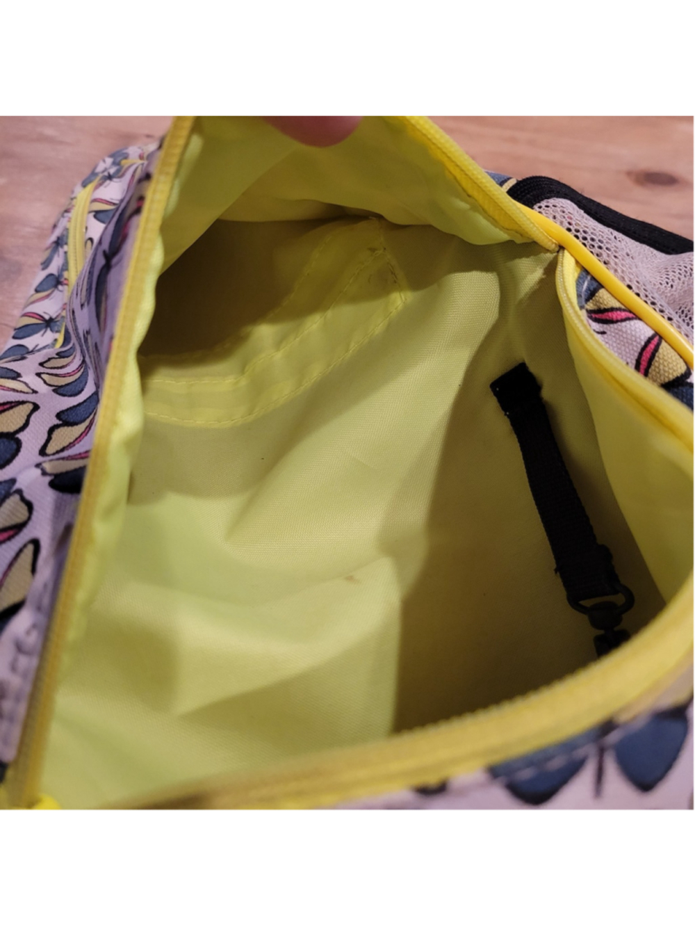 KAVU Paxton Pack Rope Sling Bag Crossbody Backpack Butterfly Print Yellow Blue - Picture 7 of 11